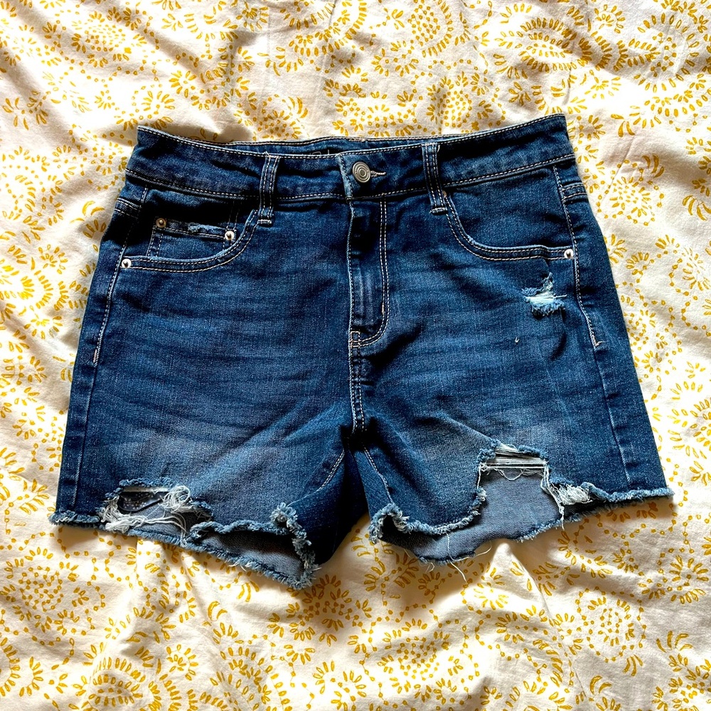 No Boundaries Distressed Jean Shorts Summer Beach Vacation Cute GUC Trendy Cute